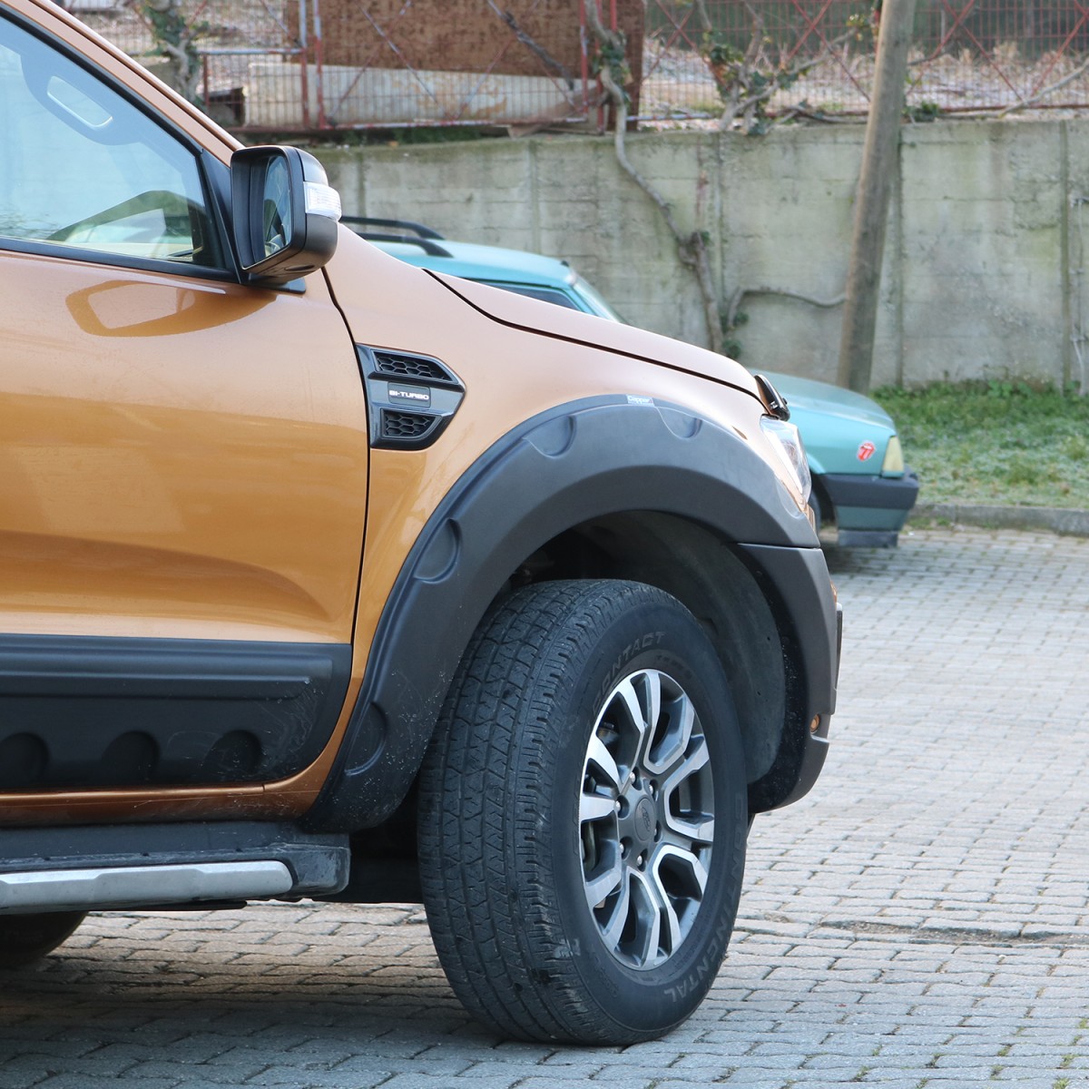 Ford Ranger Wildtrak 2019- Fender Dodik безвинтовые 7 шт.